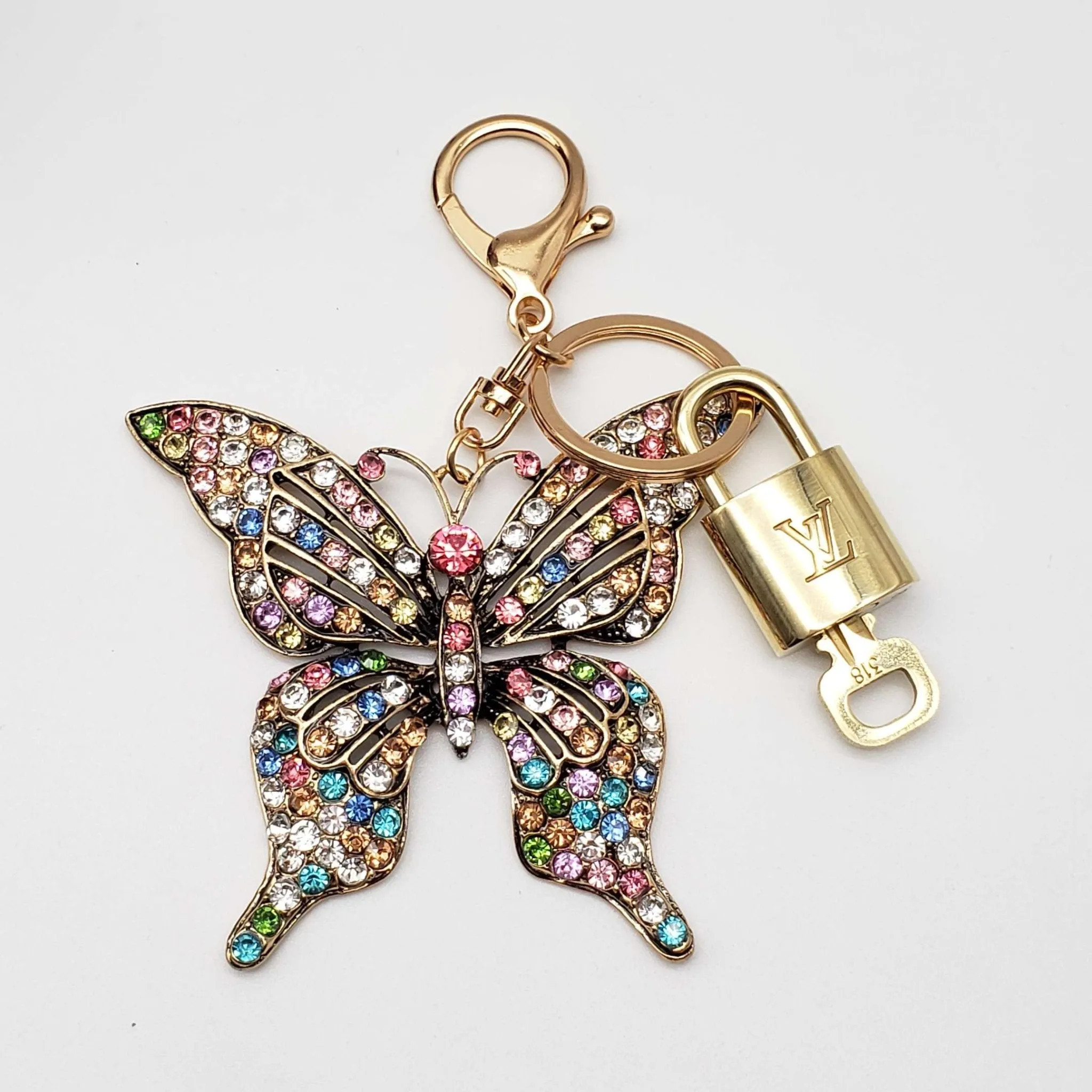 100%  Louis Vuitton Lock and Key with Unbranded Keychain, Keycharm, Bagcharm