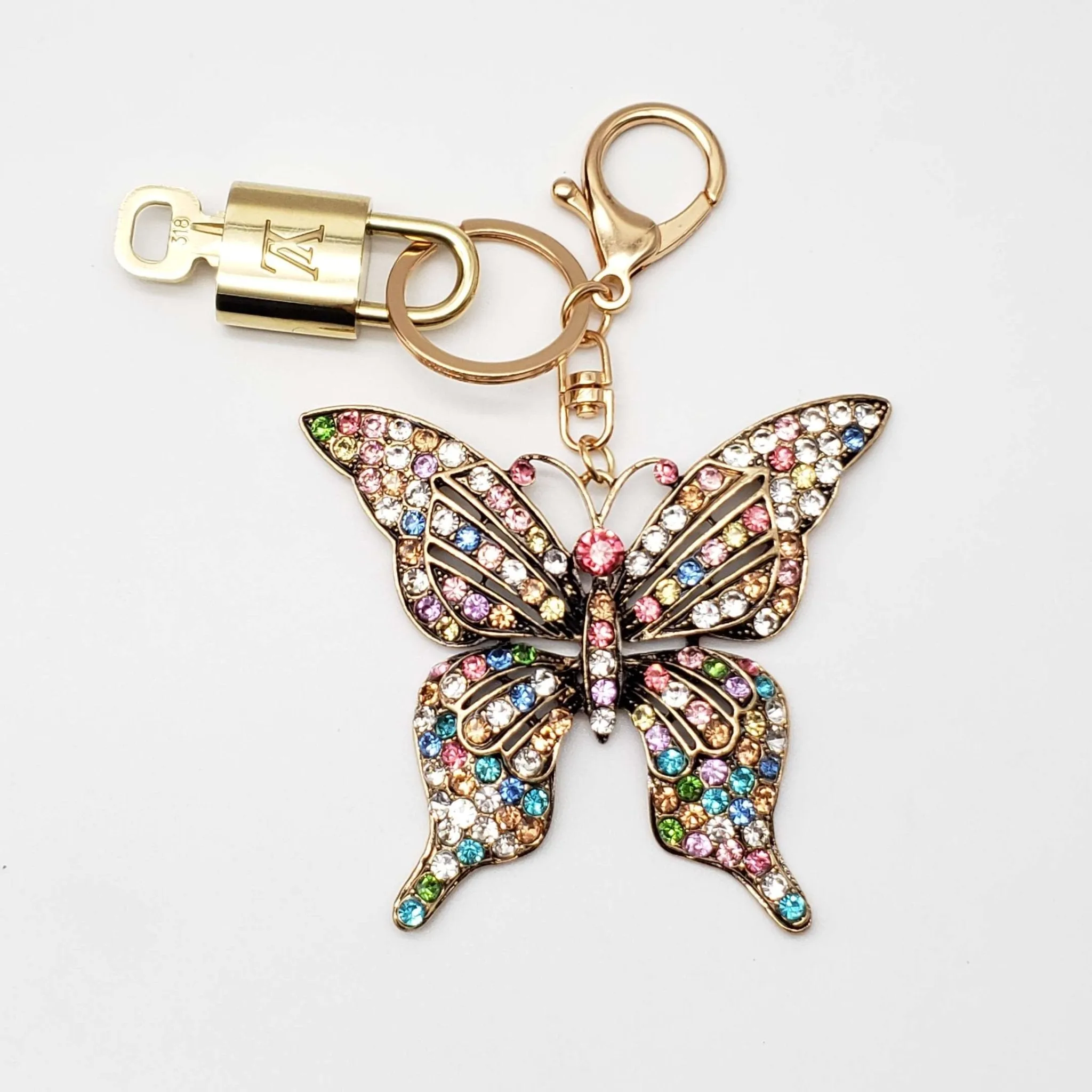 100%  Louis Vuitton Lock and Key with Unbranded Keychain, Keycharm, Bagcharm