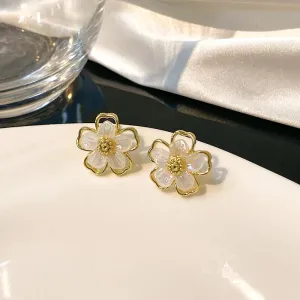 Babakud Stylish Gold Flowers Earrings