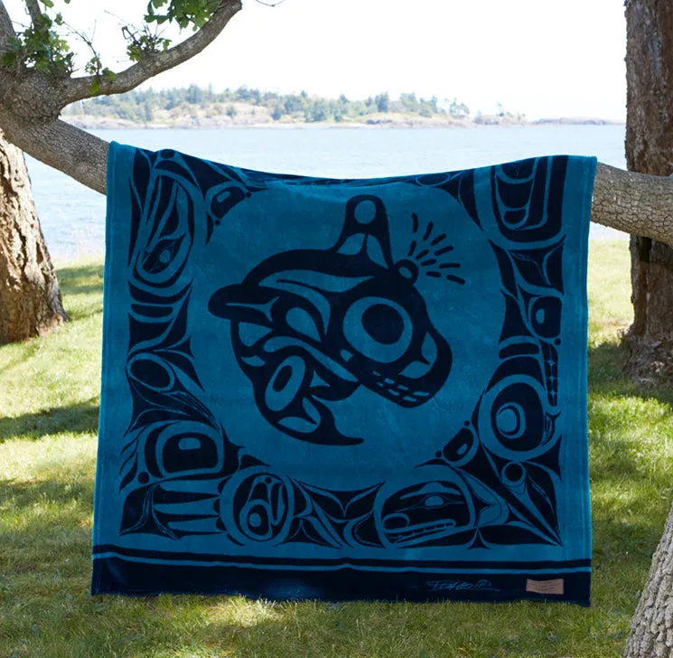 Bill Helin© "The Orca" Velura Throw Blanket - Tsimshian