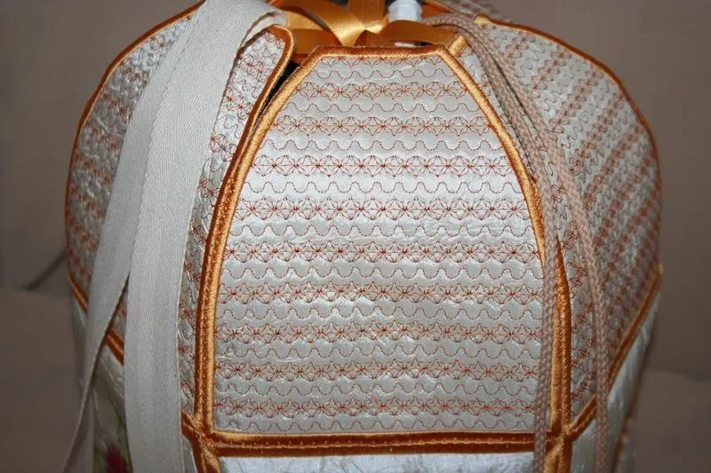 Gerbera Back Pack