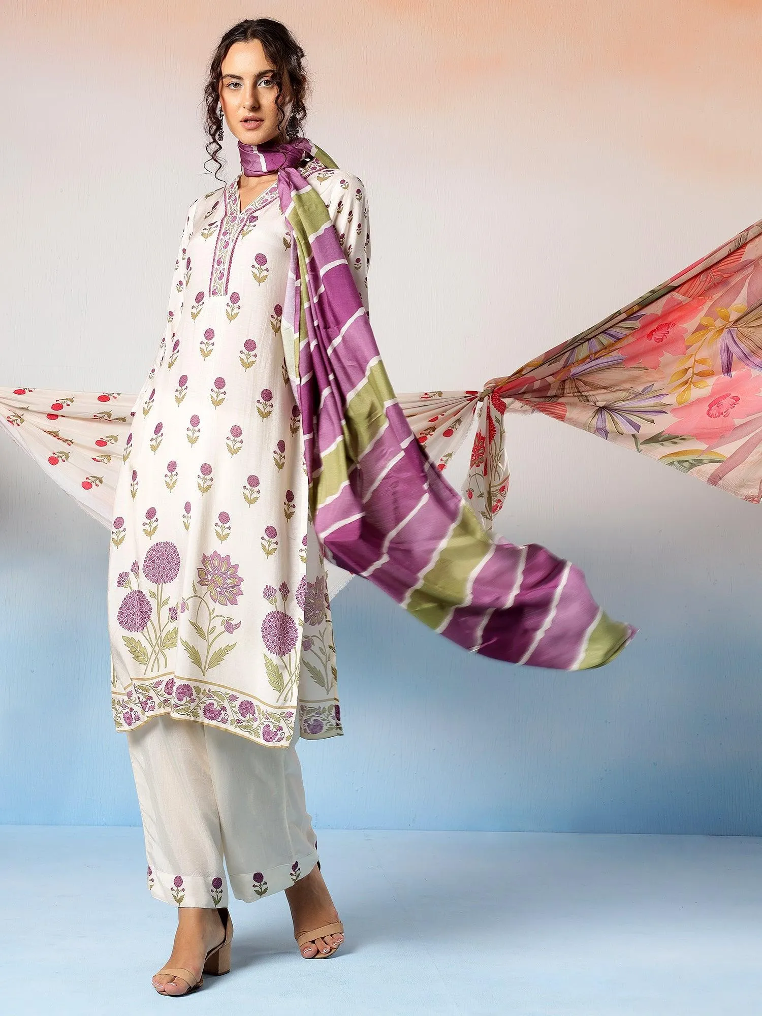 Laila Muslin Purple Floral Printed Kurta Set