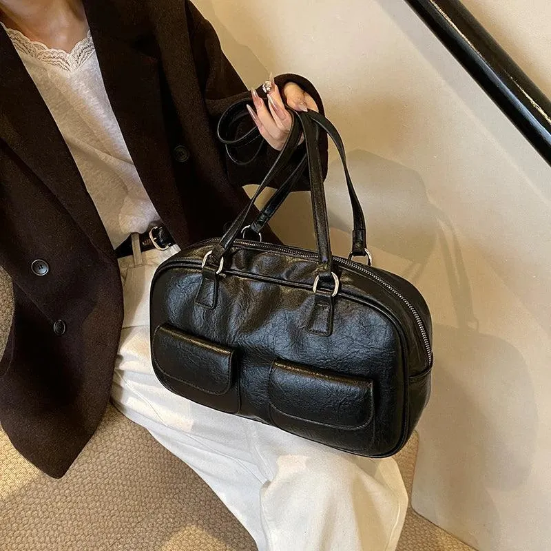 Large Shoulder Bags Zipper Women Leather Retro Flap Outer Pockets Soft Handbags