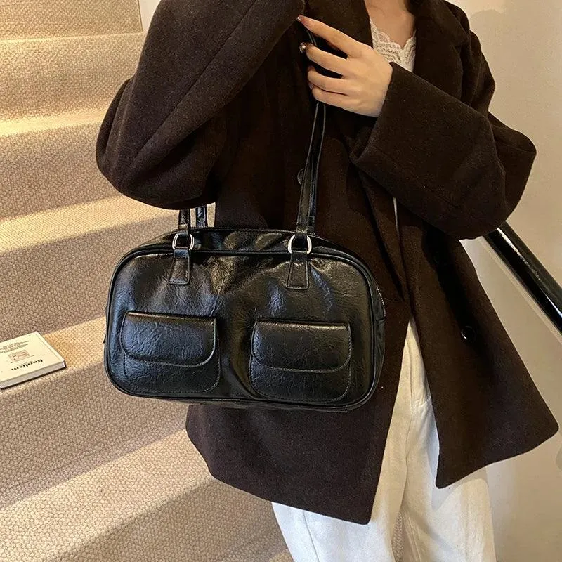 Large Shoulder Bags Zipper Women Leather Retro Flap Outer Pockets Soft Handbags