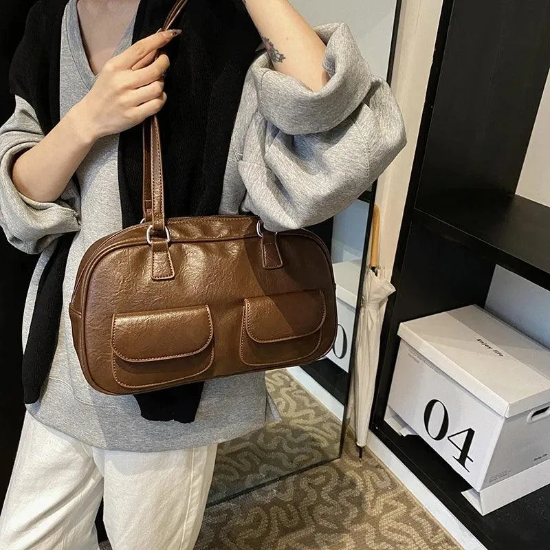 Large Shoulder Bags Zipper Women Leather Retro Flap Outer Pockets Soft Handbags