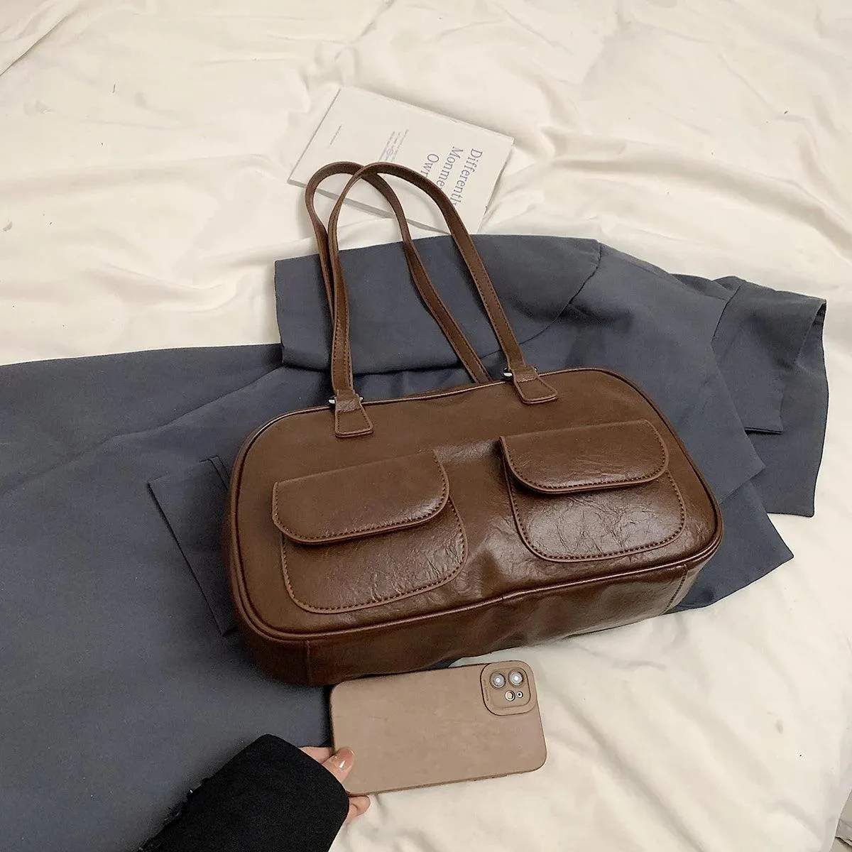 Large Shoulder Bags Zipper Women Leather Retro Flap Outer Pockets Soft Handbags