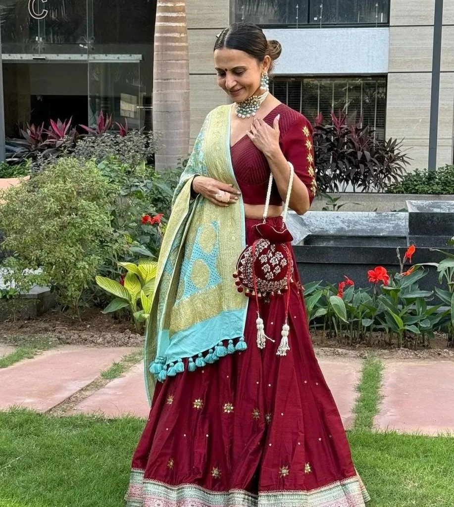 Leela Potli | Maroon
