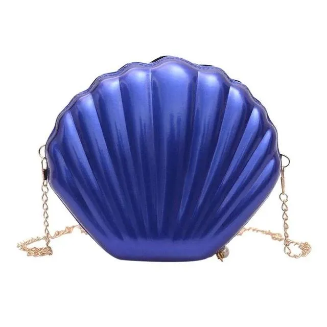 Shell Chain Shoulder Bag