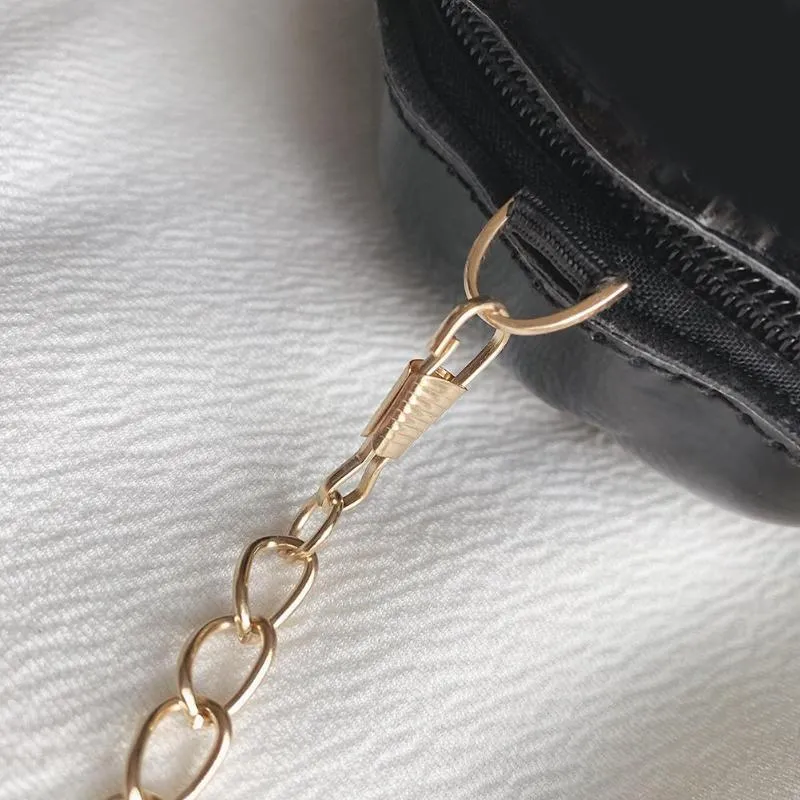 Shell Chain Shoulder Bag