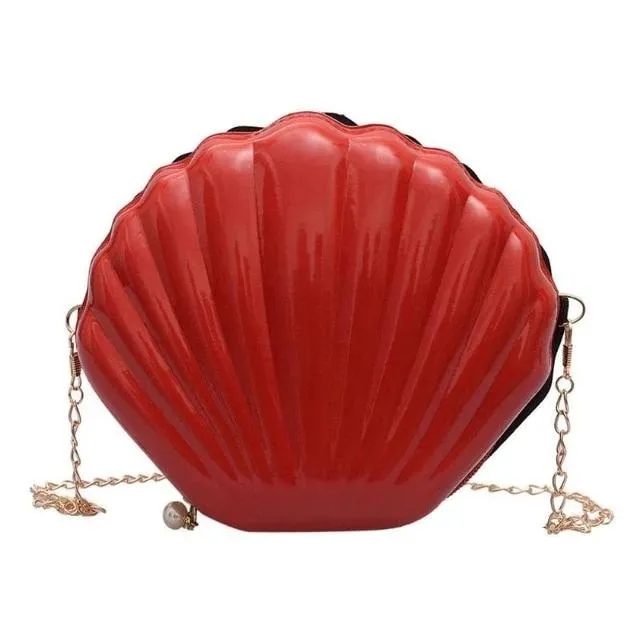 Shell Chain Shoulder Bag