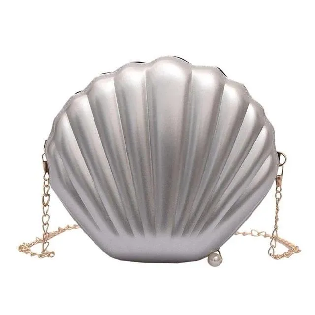 Shell Chain Shoulder Bag