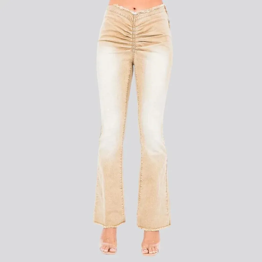 Trendy high rise jeans for ladies