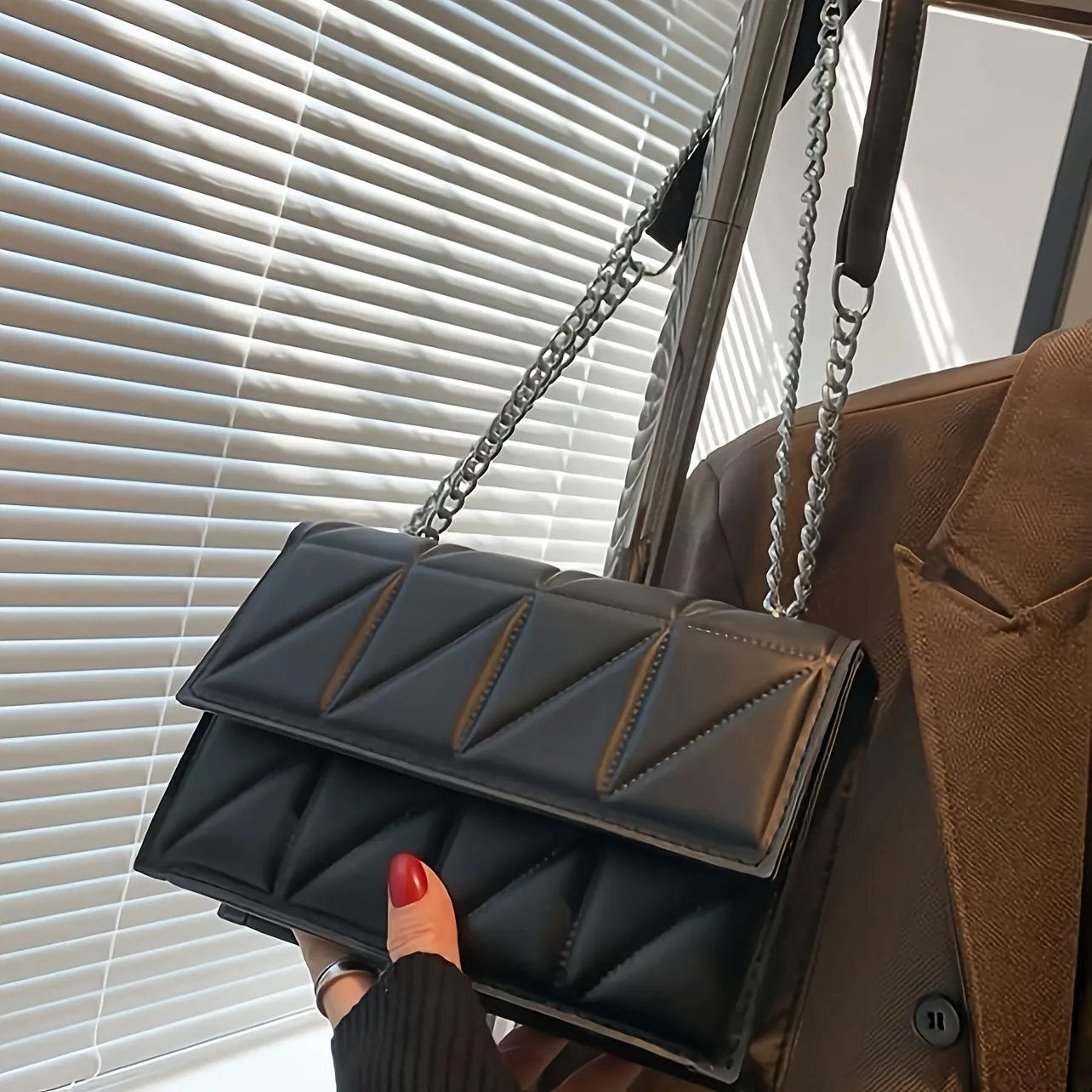 Uakiss Quilted Faux Leather Chic Women's Crossbody Bag with Magnetic Closure and Chain Strap - Minimalist Square Handbag & Purse