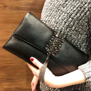 Versatile Envelope Clutch.